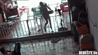 Kurz mal gestolpert..