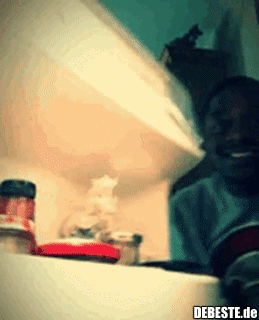 Diese Momente vor dem Kühlschrank..