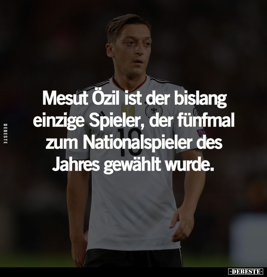 Mesut Özil ist ist der bislang einzige Spieler, der fünfmal zum Nationalspieler des Jahres gewählt wurde.