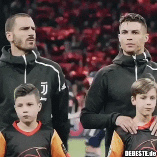 Christiano Ronaldo versüßt einem Fan den Tag.. - Lustige Bilder | DEBESTE.de