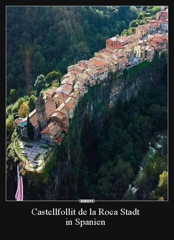 Castellfollit de la Roca Stadt in Spanien.. - Lustige Bilder | DEBESTE.de