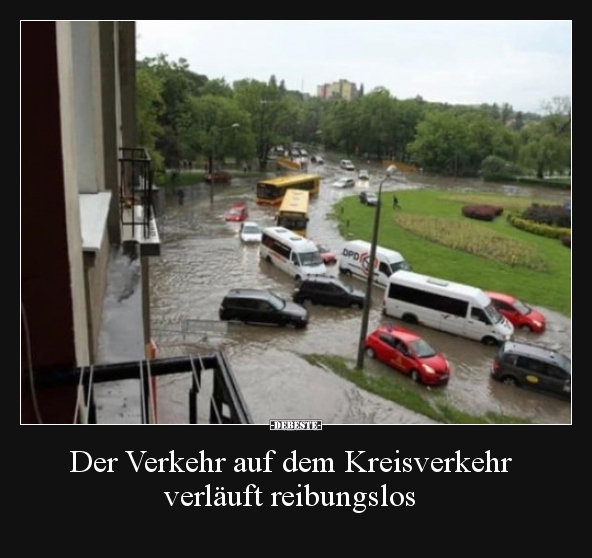 Der Verkehr auf dem Kreisverkehr verläuft reibungslos.. - Lustige Bilder | DEBESTE.de
