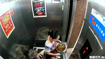 Aufzugfahren in China.. - Lustige Bilder | DEBESTE.de