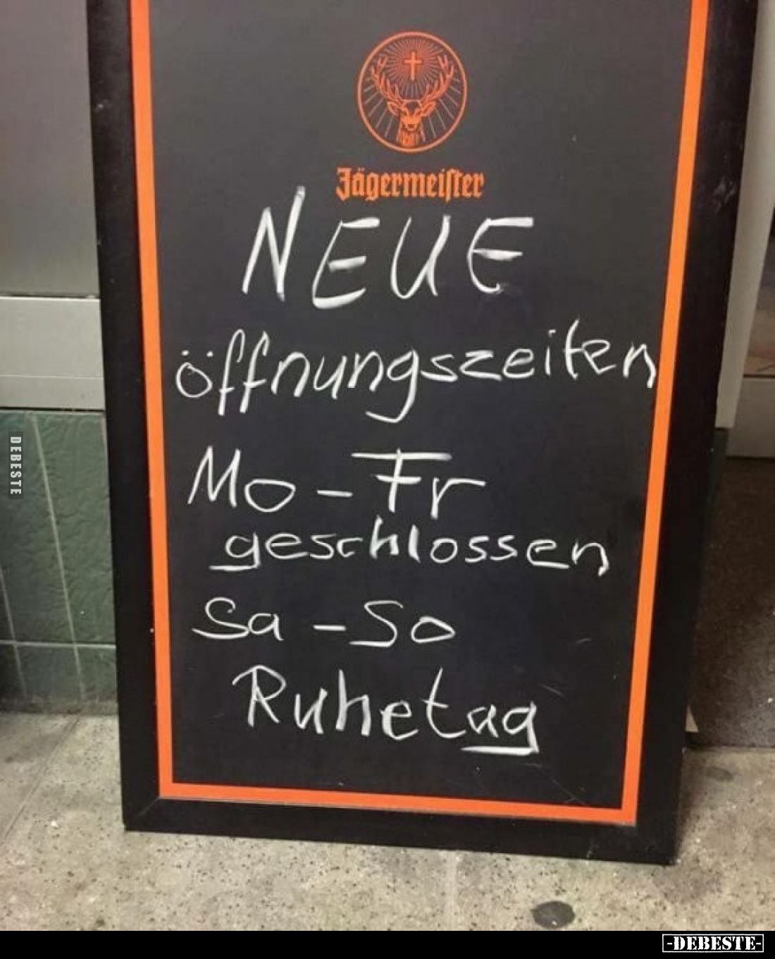 NEUE
öffnungszeiten:
Mo-Fr
geschlossen
Sa-So
Ruhetag