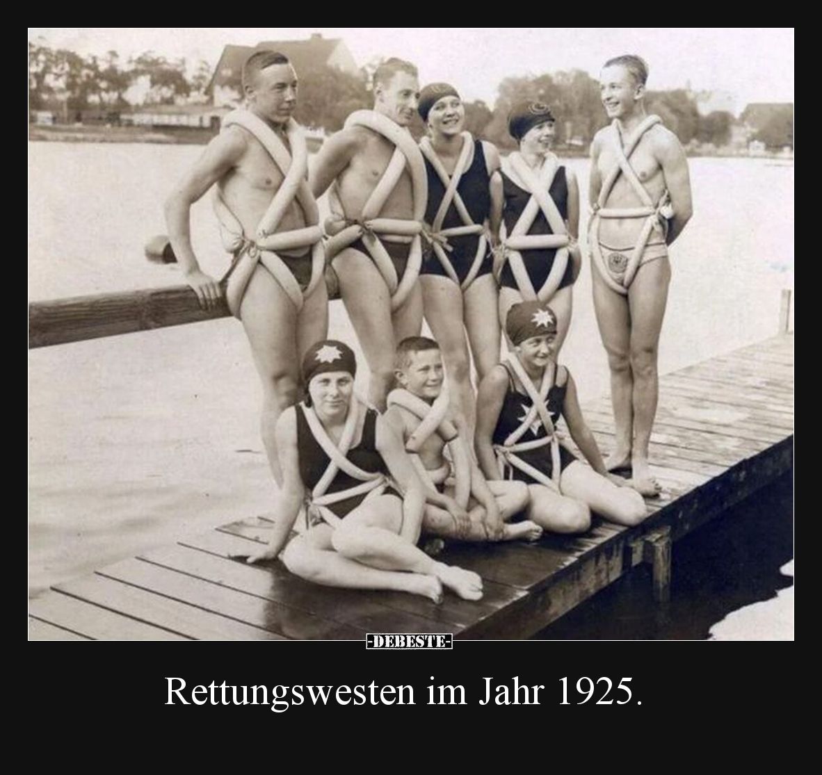 Rettungswesten im Jahr 1925.