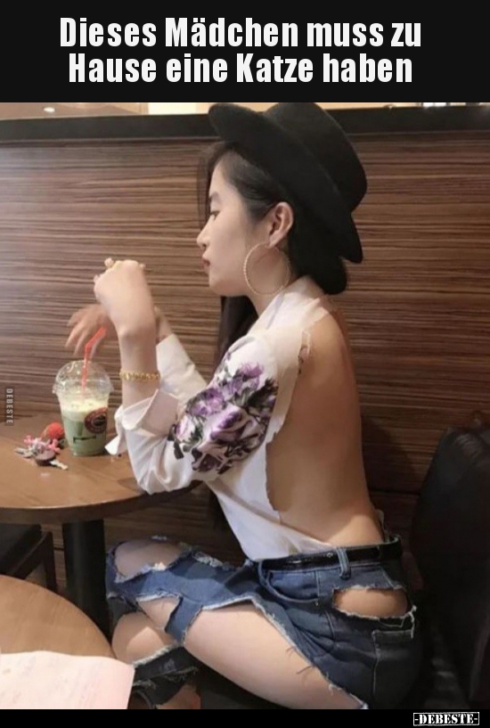 Dieses Mädchen muss zu Hause eine Katze haben..