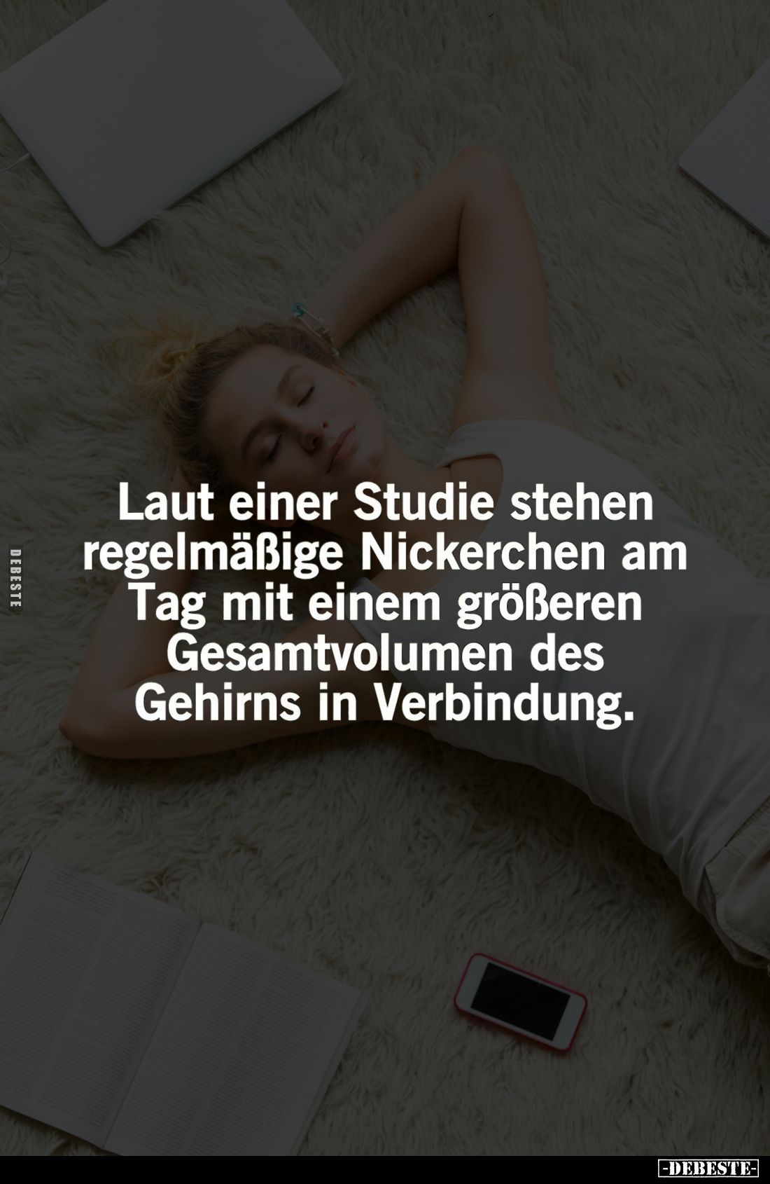 Laut einer Studie stehen regelmäßige Nickerchen am Tag mit einem größeren Gesamtvolumen des Gehirns in Verbindung.
