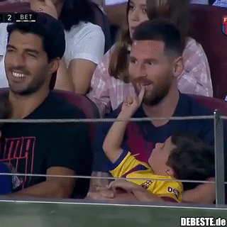 Die Kinder von Suarez spielen das Spiel nicht mit ihrem Papa.. - Lustige Bilder | DEBESTE.de
