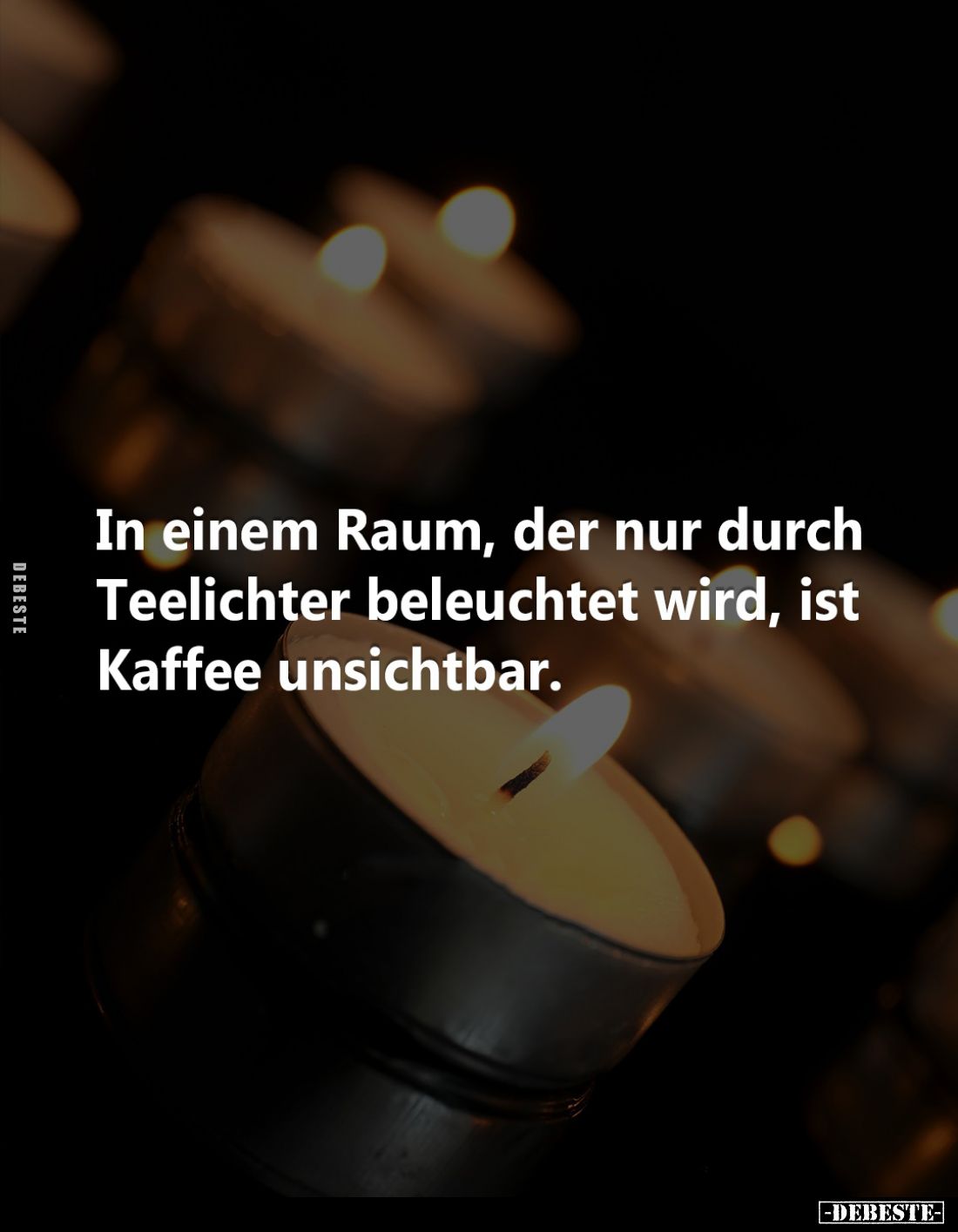 In einem Raum, der nur durch Teelichter beleuchtet wird, ist Kaffee unsichtbar.