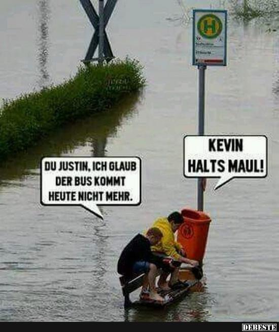 Du Justin, ich glaub der Bus kommt heute nicht mehr..