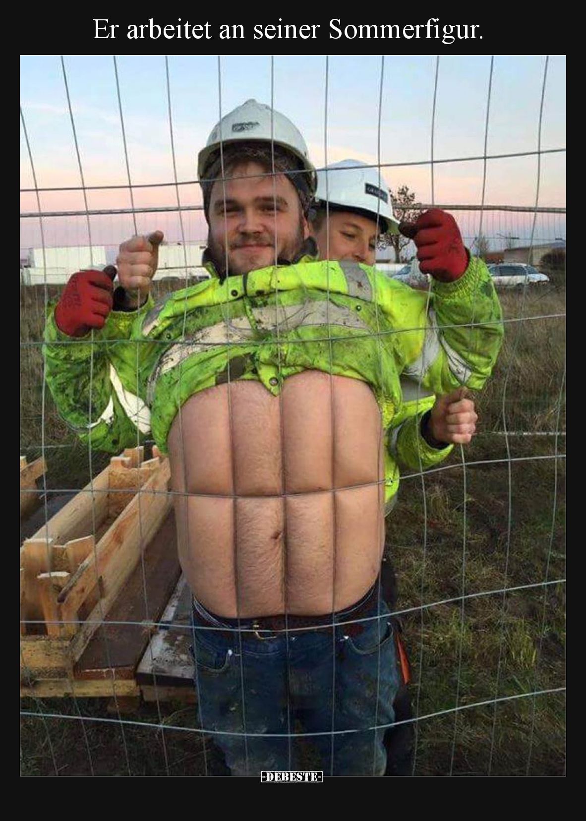 Er arbeitet an seiner Sommerfigur.
