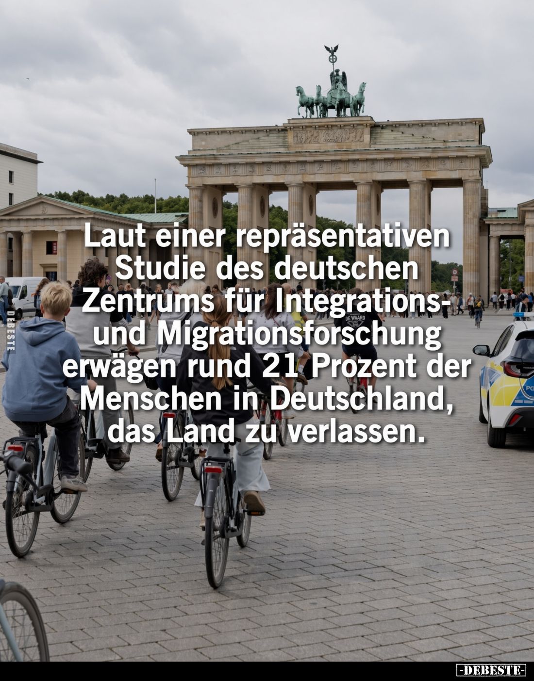 Laut einer repräsentativen Studie des deutschen Zentrums für Integrations- und Migrationsforschung erwägen rund 21 Prozent de...