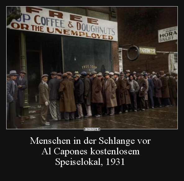 Menschen in der Schlange vor Al Capones kostenlosem.. - Lustige Bilder | DEBESTE.de