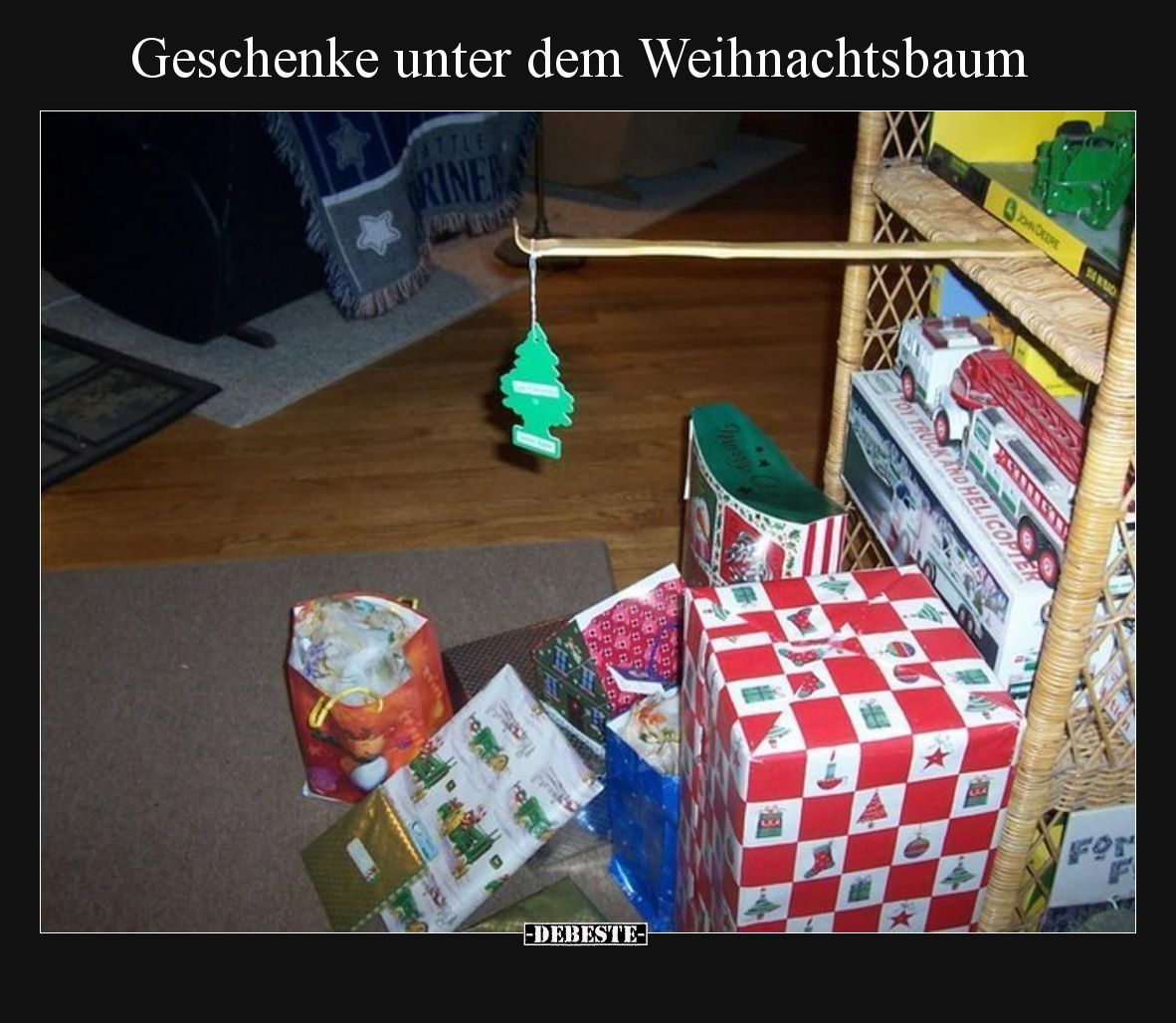 Geschenke unter dem Weihnachtsbaum