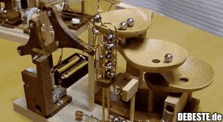 Eine Murmelmaschine..