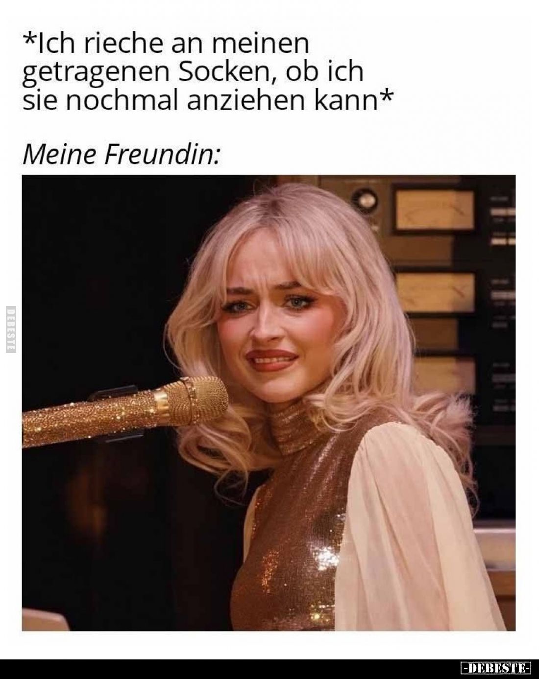 Ich rieche an meinen getragenen Socken, ob ich sie nochmal anziehen kann.