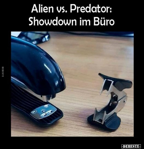 Alien vs. Predator: Showdown im Büro.. - Lustige Bilder | DEBESTE.de